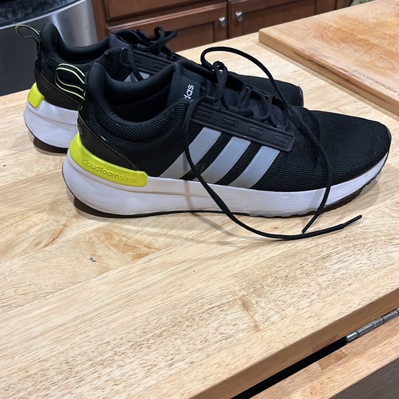 Adidas size 10 cloud foam super sneakers - Picture 2 of 3